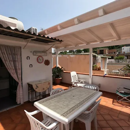 Holiday home Casetta Di Carmela E Carlo *